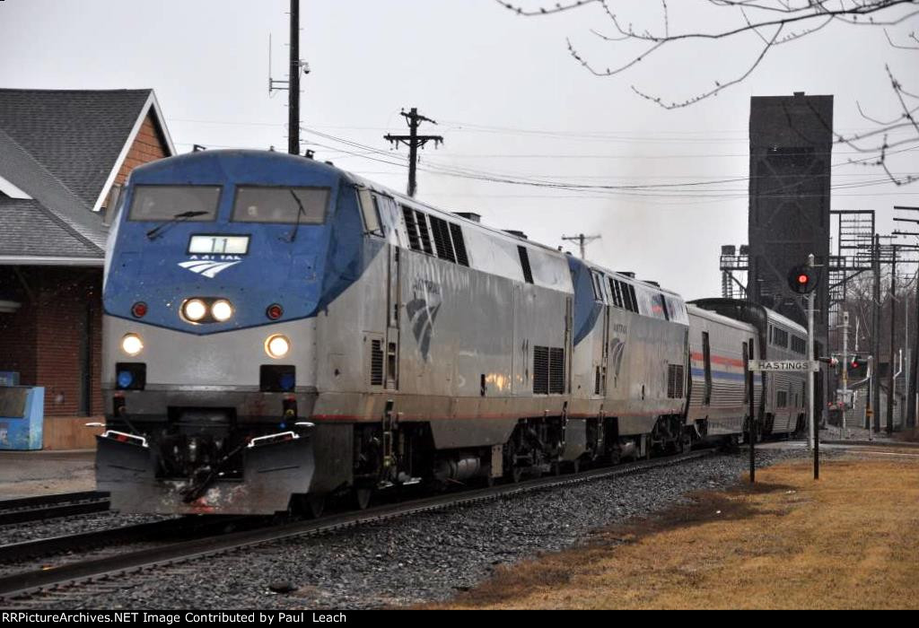 Eastbound "Empire Builder" comes off the bridge